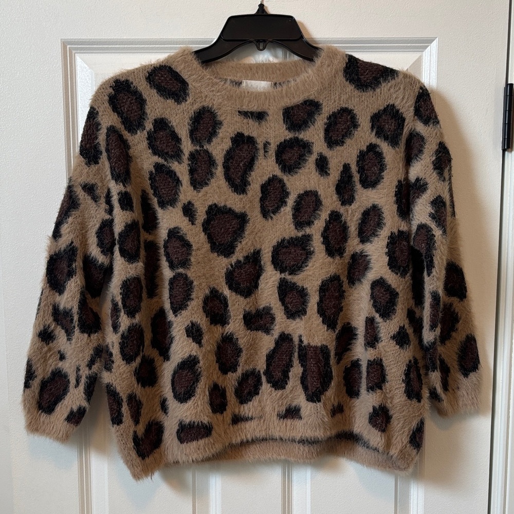 Altar’d state sweater size S/M